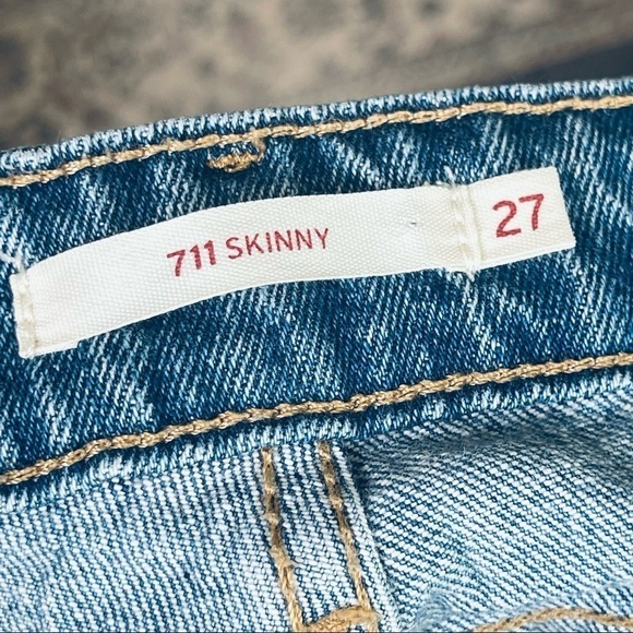 LEVI’S Denim Jeans 711 Skinny Medium Blue Wash Size 27 gray raw distress - Picture 5 of 16
